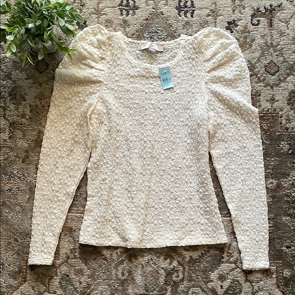 LOFT Cream Fitted Ruched Long Sleeve Blouse